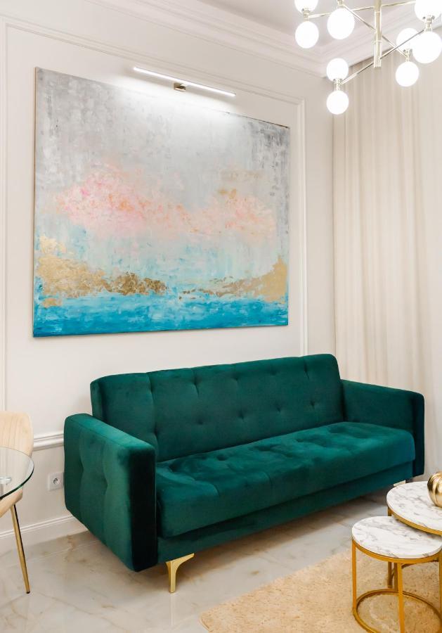 New Praga Ladies' & Gentlemen'S Apartments 바르샤바 외부 사진
